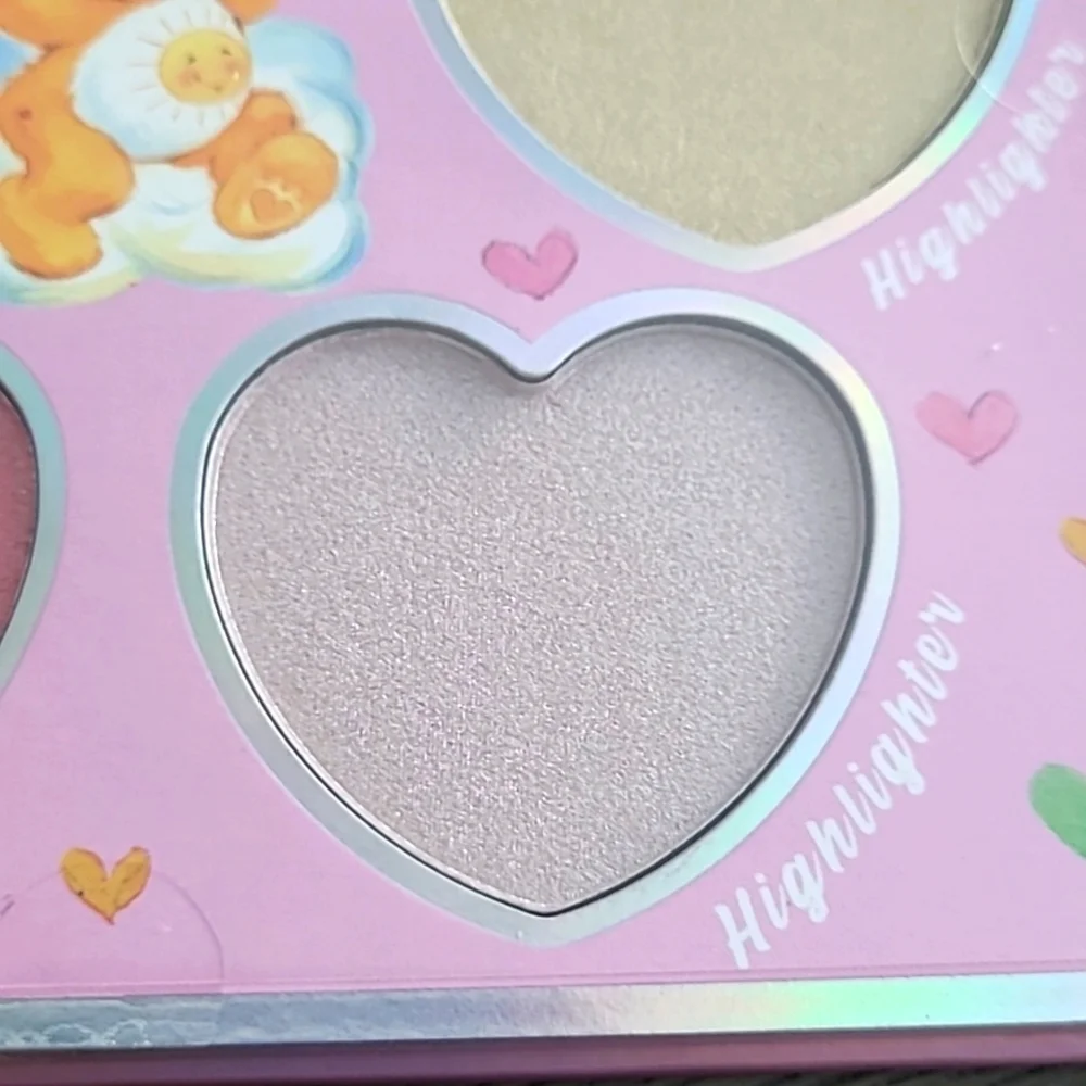 Care Bears Complexion Palette Blush & Highlighter 6 Shades NWT Sealed